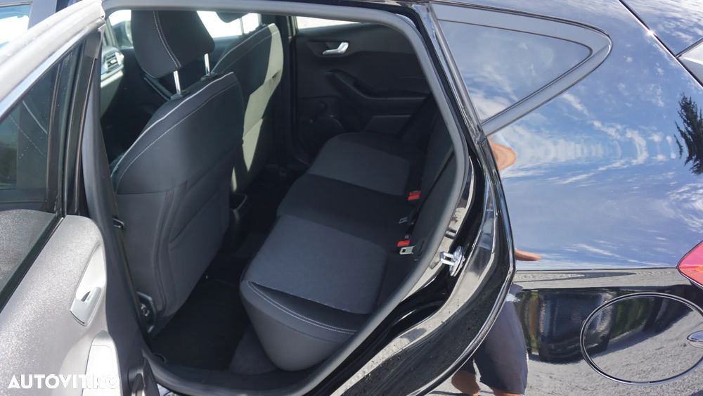 Ford Fiesta 1.0 EcoBoost Start-Stop ST-LINE - 8