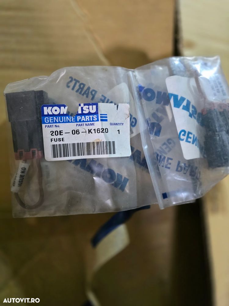 Siguranta originala Komatsu 20E-06-K1620 - Noua - 1