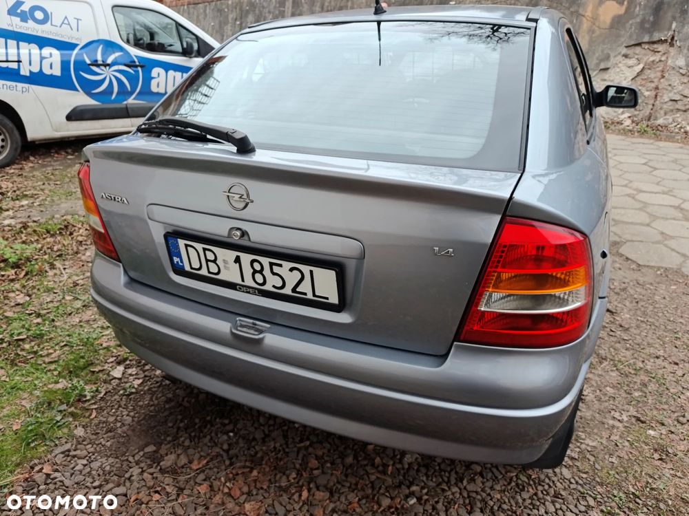 Opel Astra - 18