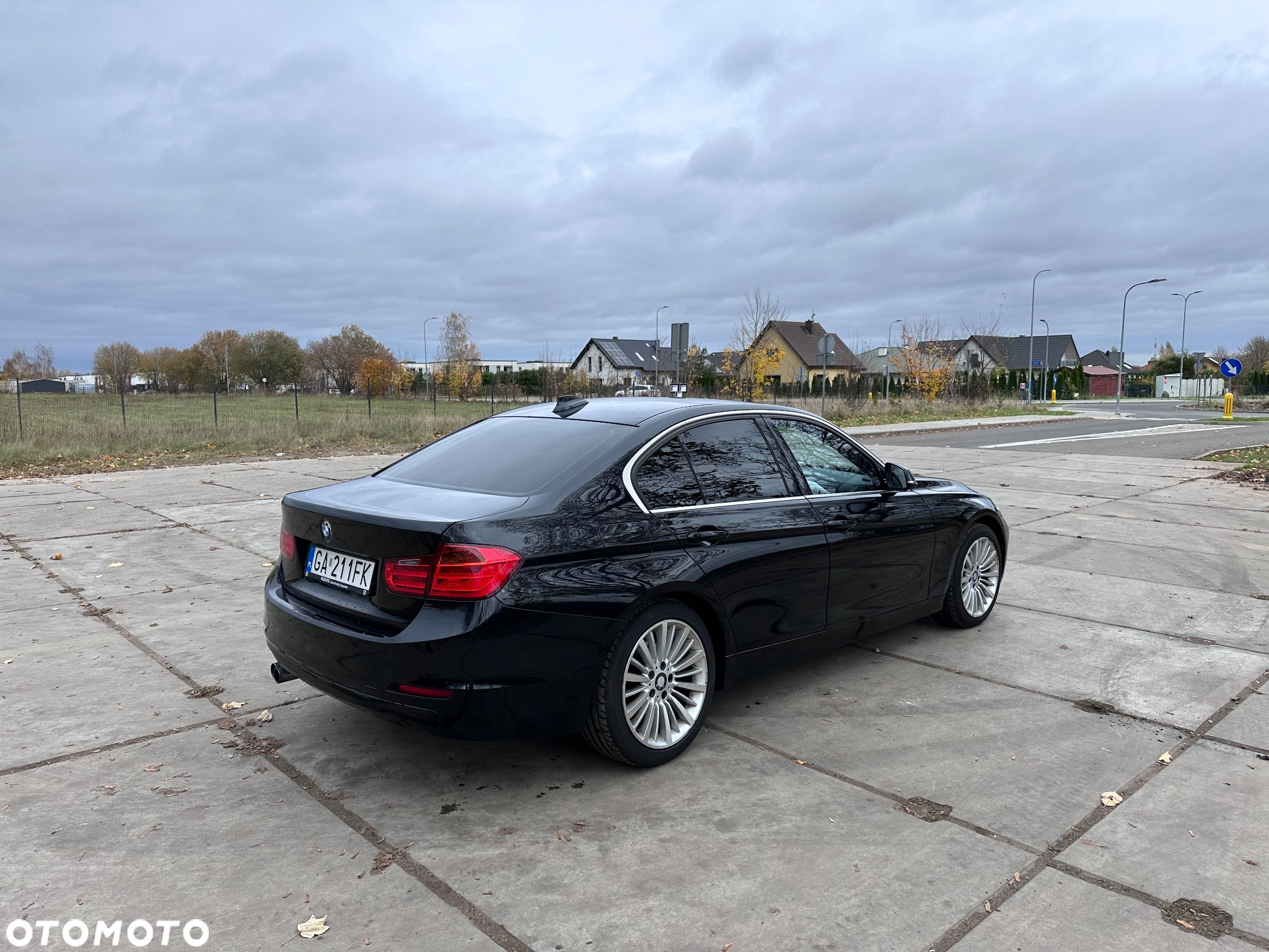 BMW Seria 3 328i - 4
