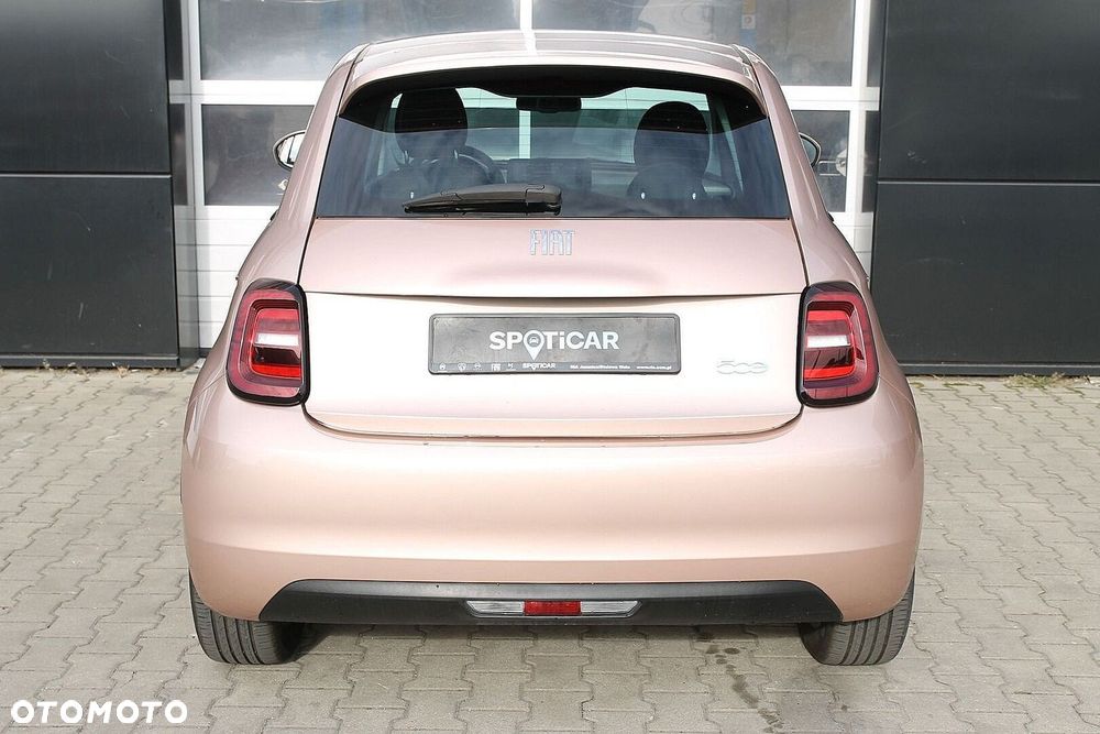 Fiat 500e - 12