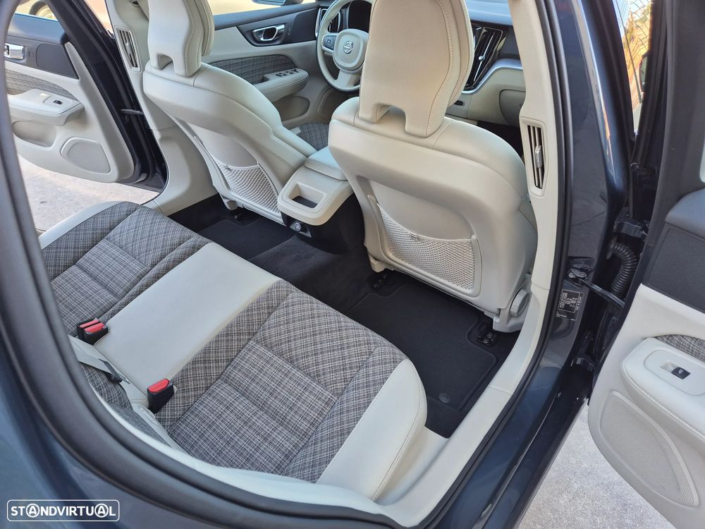 Volvo V60 2.0 D3 Momentum Plus - 9