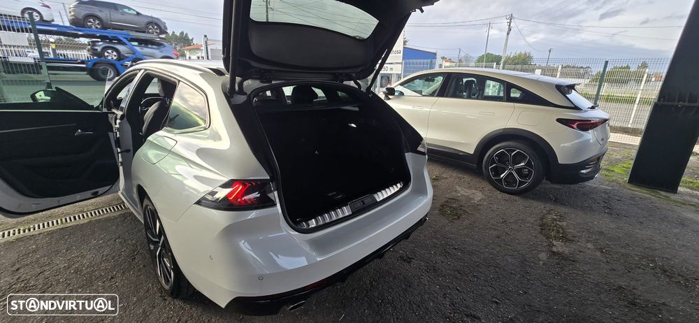 Peugeot 508 SW 1.6 Hybrid GT e-EAT8 - 31
