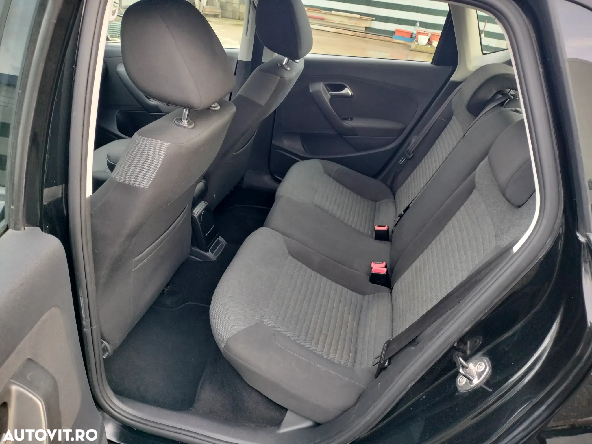 Volkswagen Polo 1.2 TSI Black/Silver Edition - 24