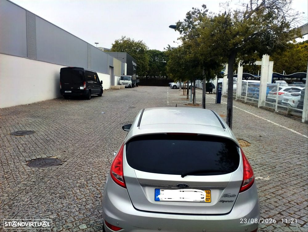Ford Fiesta - 7