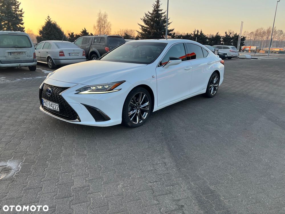 Lexus ES 300h F Sport - 2