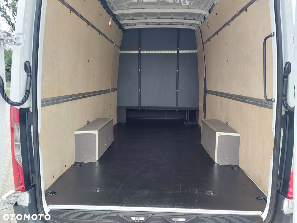 Mercedes-Benz Sprinter - 7