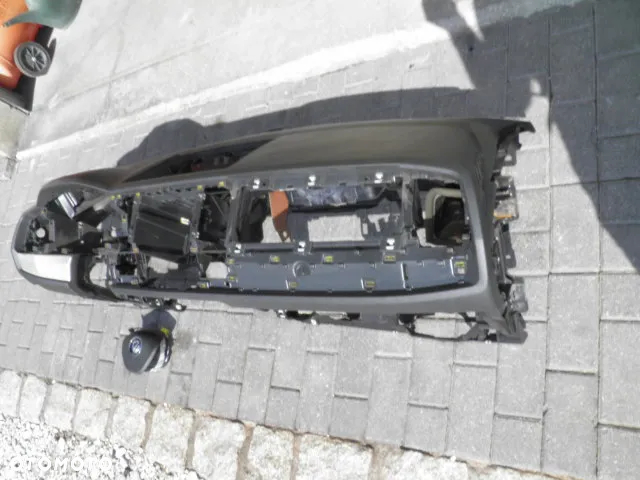 KONSOLA DESKA AIRBAG VW T6 MULTIVAN - 2