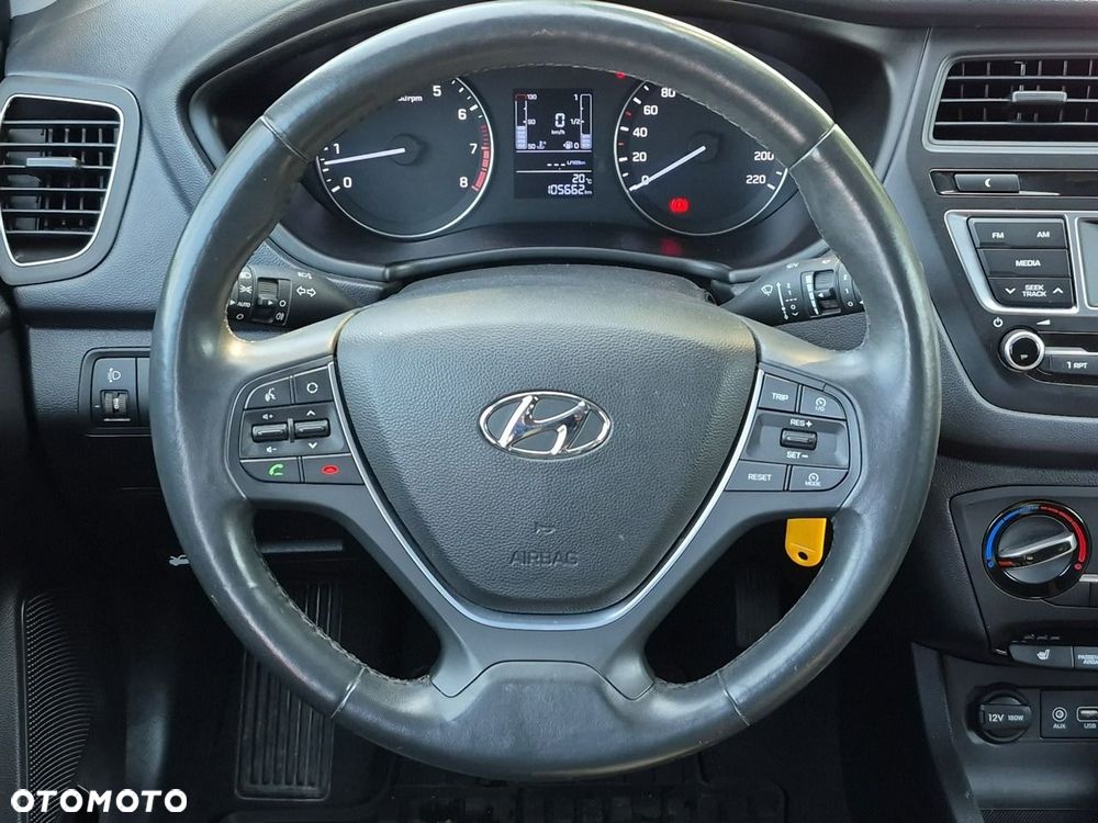 Hyundai i20 blue 1.2 Advantage+ - 22