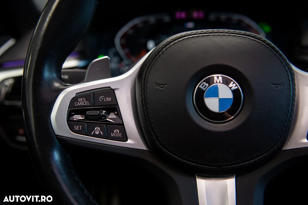 BMW Seria 5 530d xDrive AT MHEV - 21