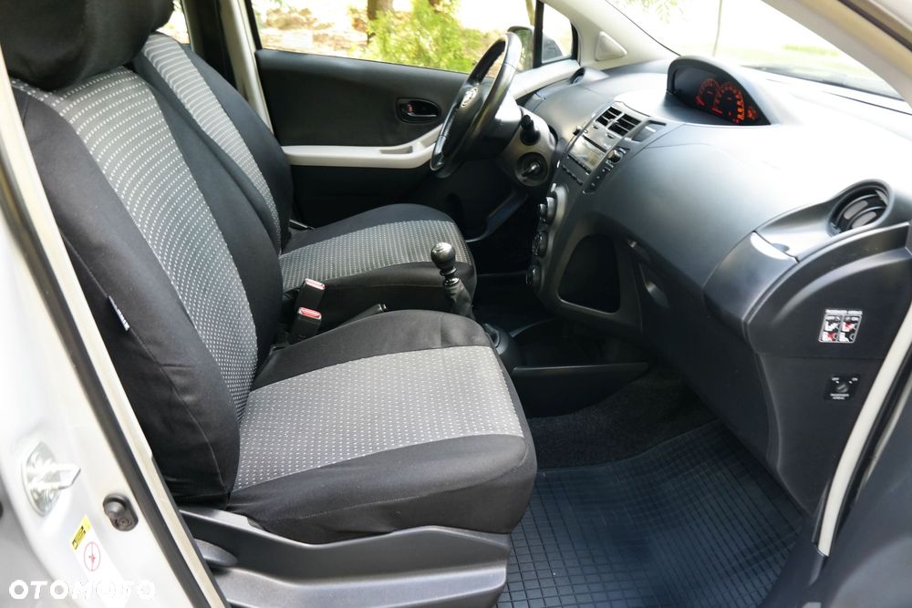 Toyota Yaris 1.33 Luna - 15