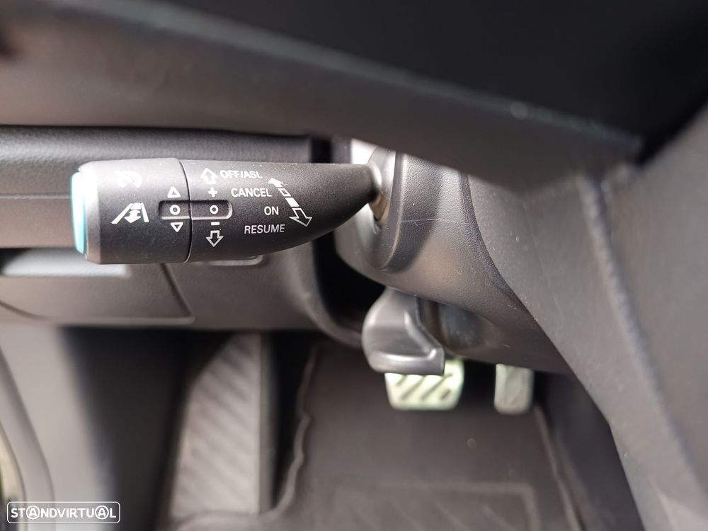 MG EHS 1.5 T-GDI Plug-in Hybrid Luxury - 39