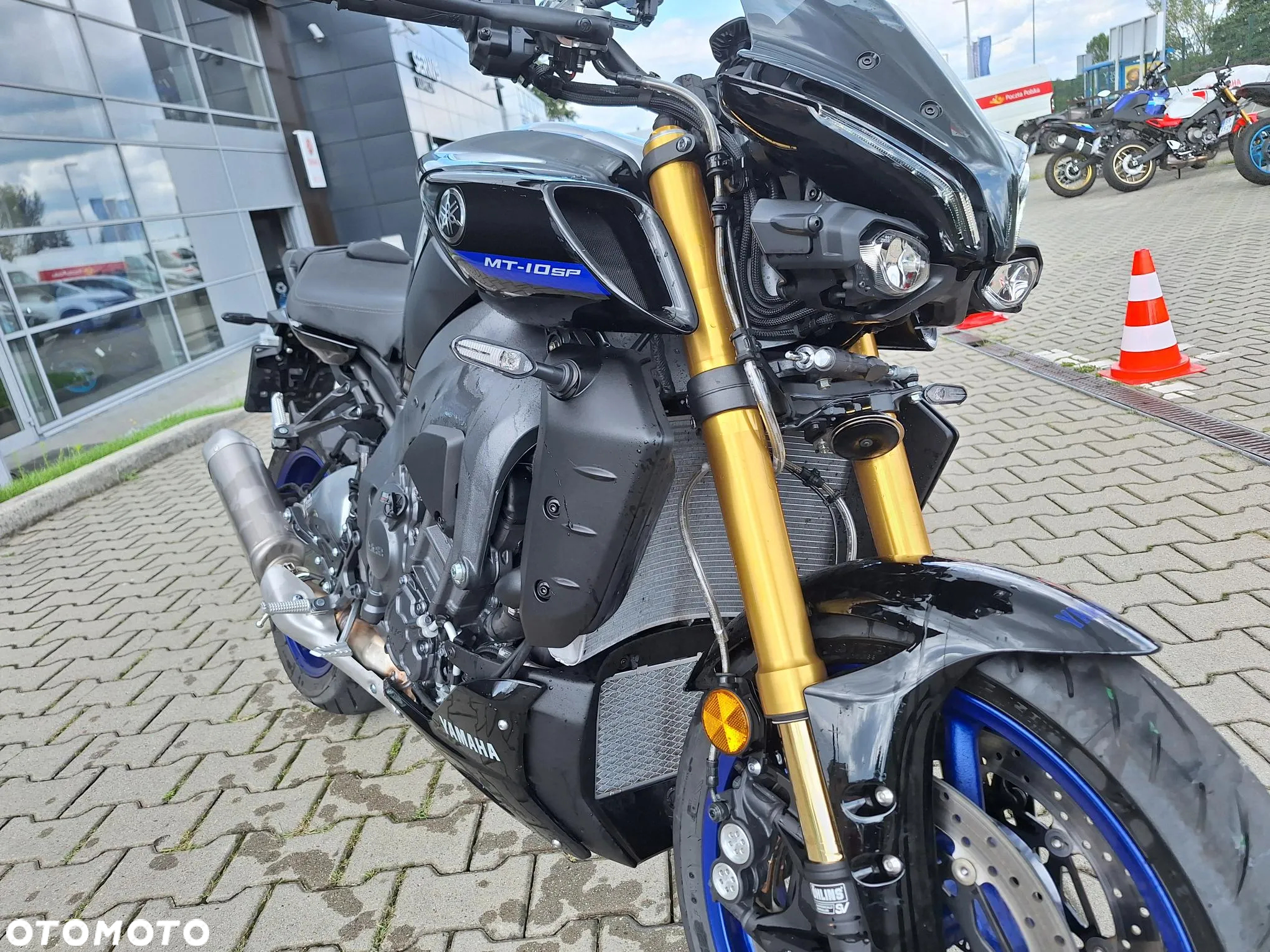 Yamaha MT - 8