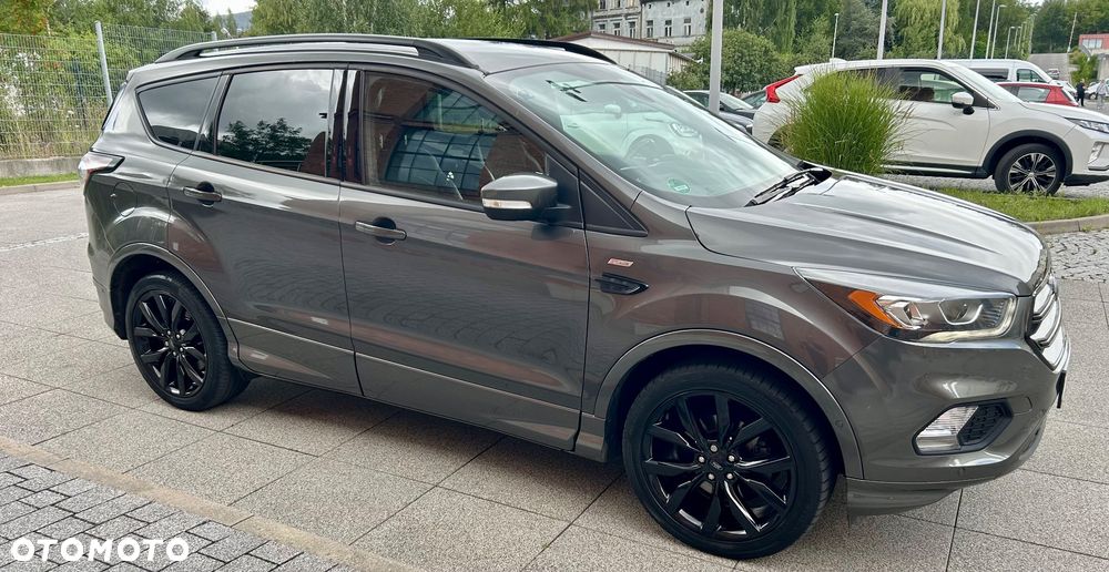 Ford Kuga 1.5 EcoBoost 2x4 ST-Line - 5
