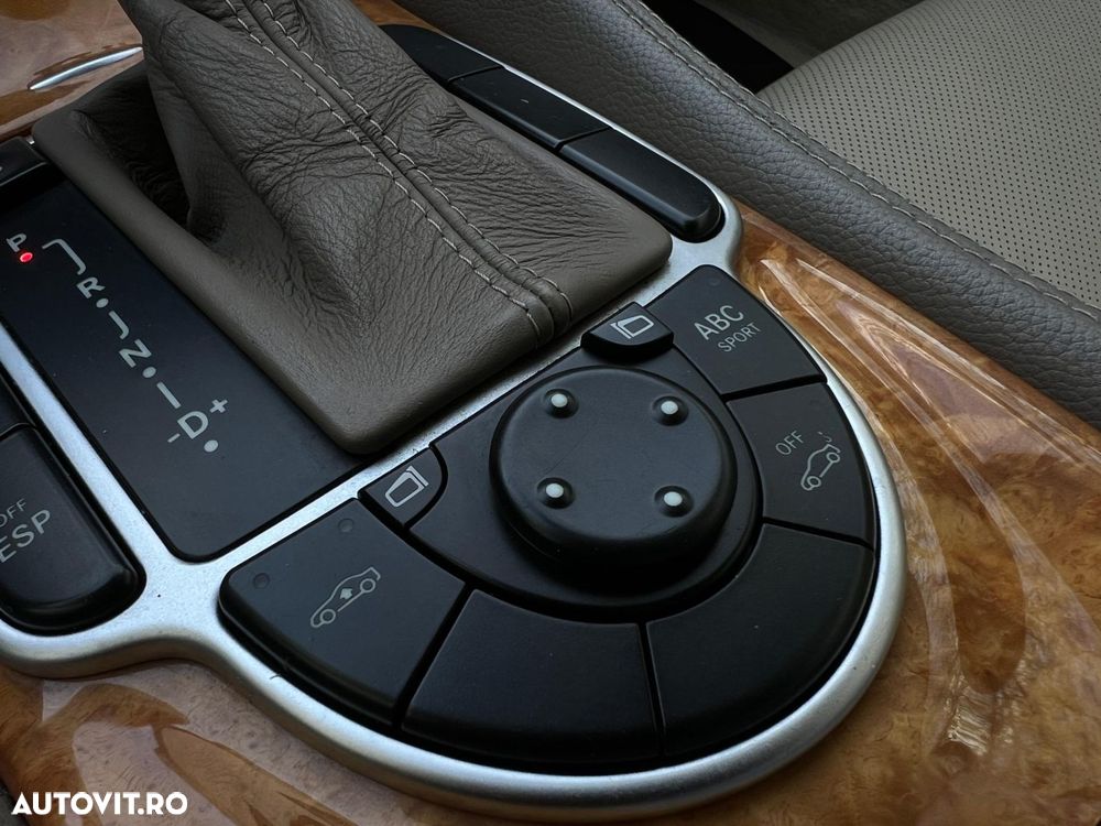 Mercedes-Benz SL - 16