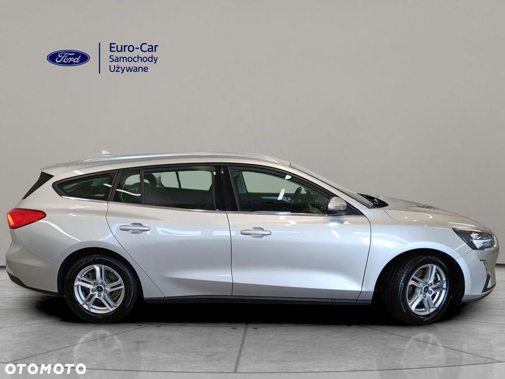 Ford Focus 2.0 EcoBlue STart-Stopp-System TITANIUM - 3