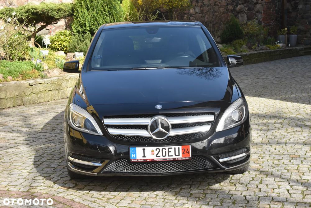 Mercedes-Benz Klasa B 180 (BlueEFFICIENCY) - 35