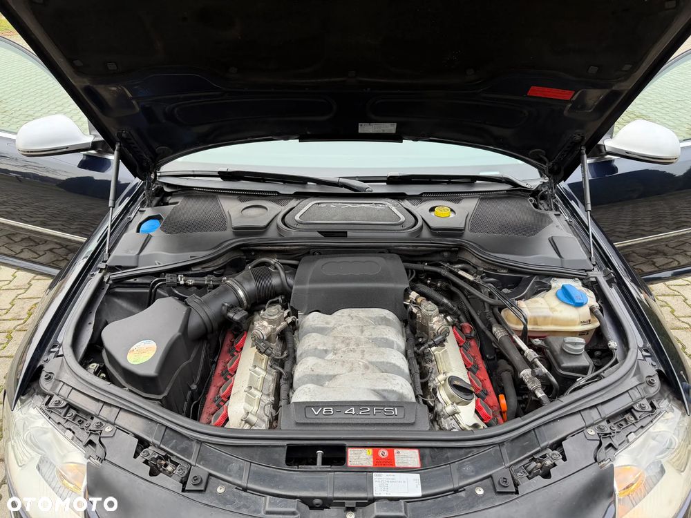 Audi A8 4.2 FSI L Quattro - 22