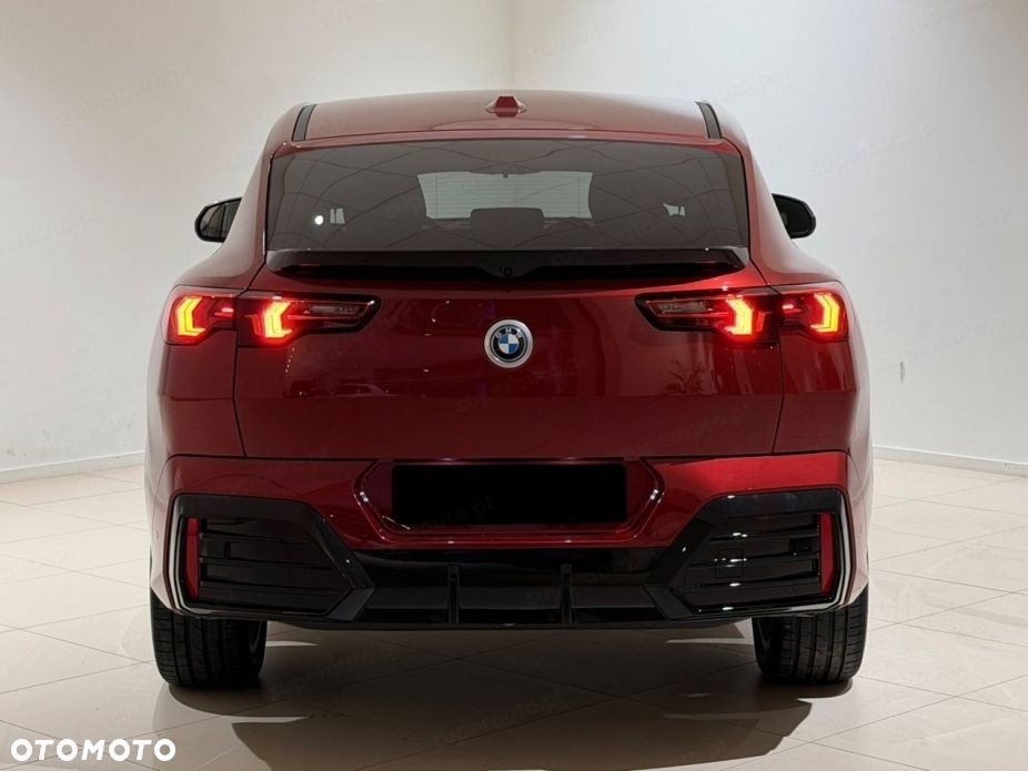BMW iX2 - 5