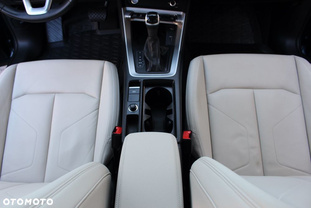 Audi Q3 - 17