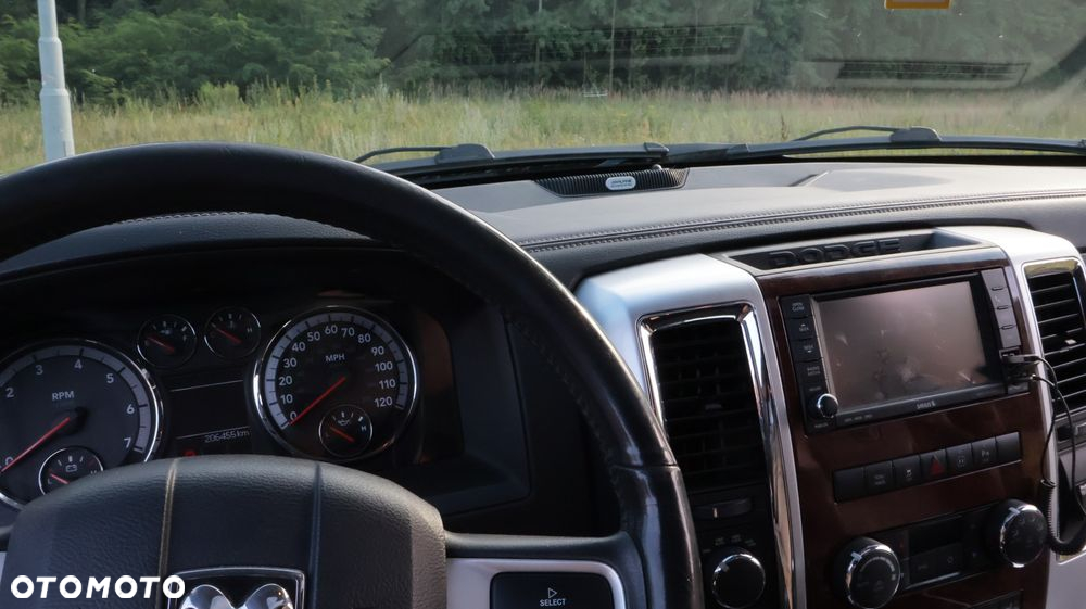 Dodge RAM 1500 5.7 4x4 - 21