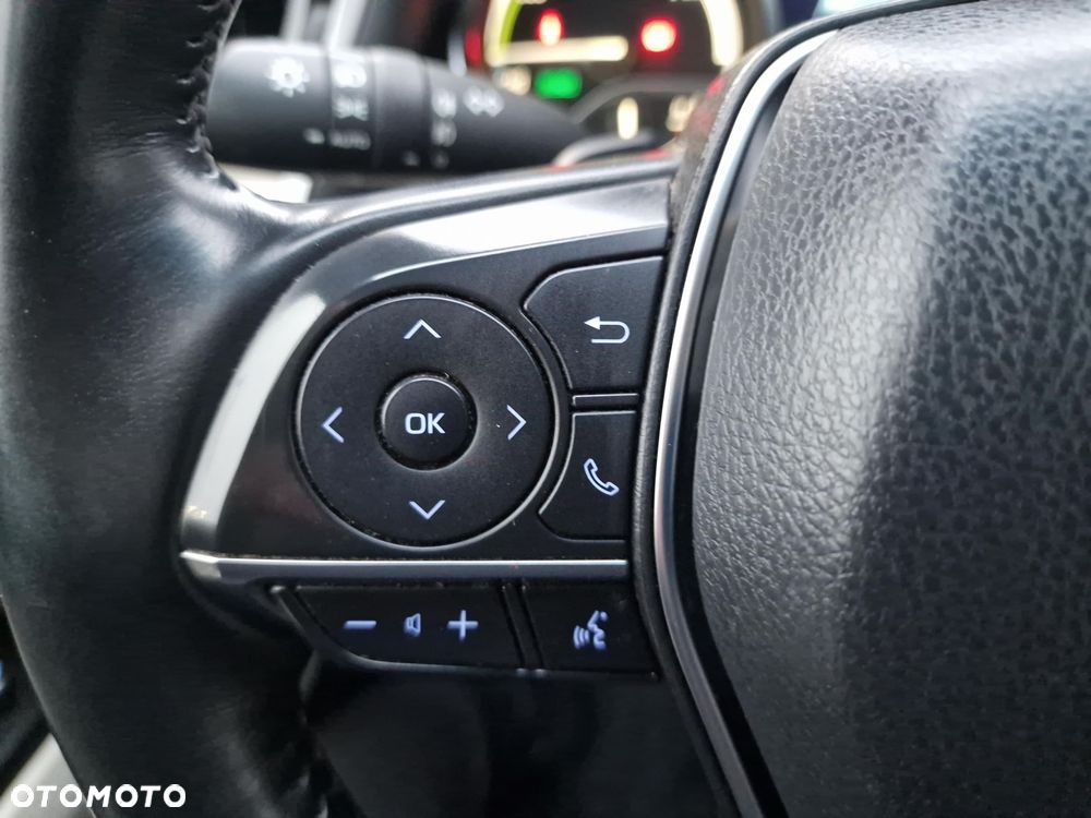 Toyota Camry 2.5 Hybrid Executive CVT - 25