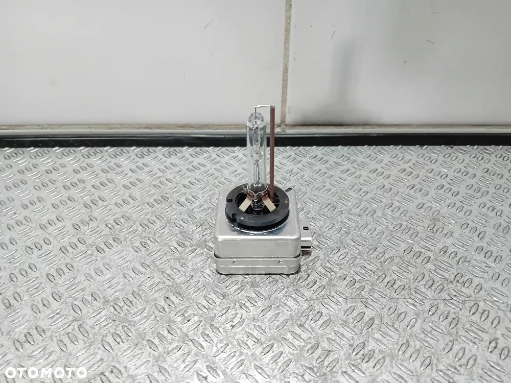 żarówka żarnik xenon do Volvo S40-V50 - 1
