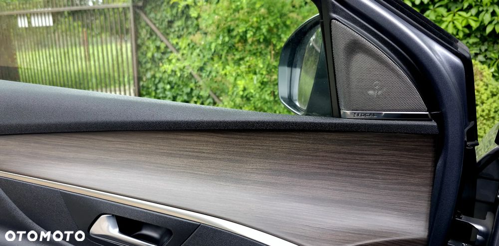 Peugeot 3008 1.6 PureTech HYbrid GT Line S&S EAT8 - 19