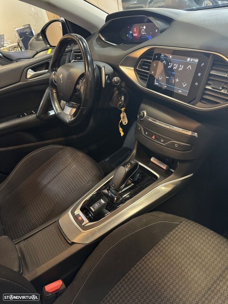 Peugeot 308 SW 1.5 BlueHDi Active Pack EAT8 - 20