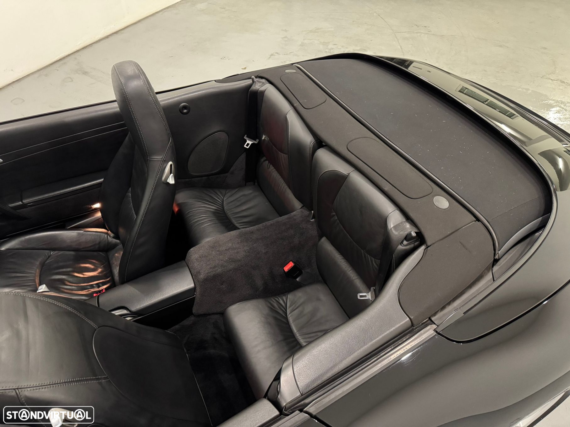 Porsche 911 Série F - 32