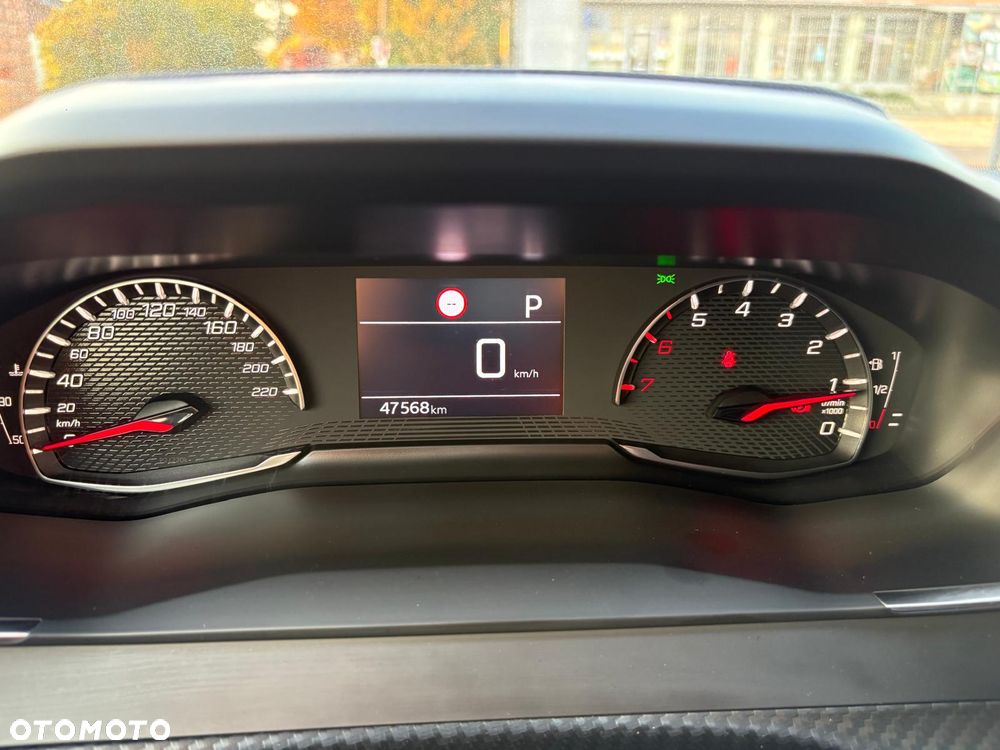 Peugeot 2008 - 18
