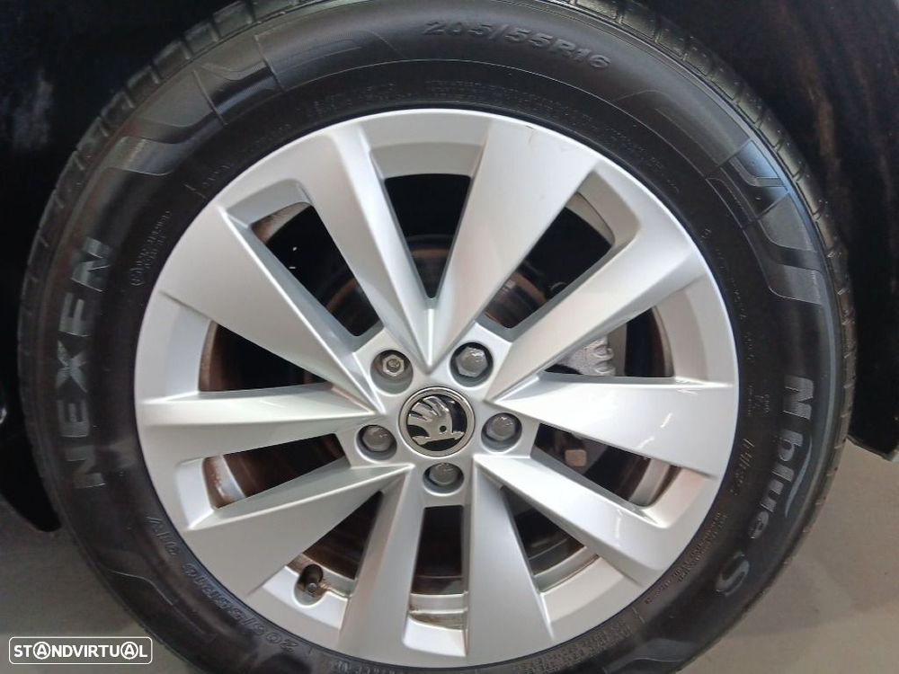 Skoda Scala 1.0 TSI DSG - 34