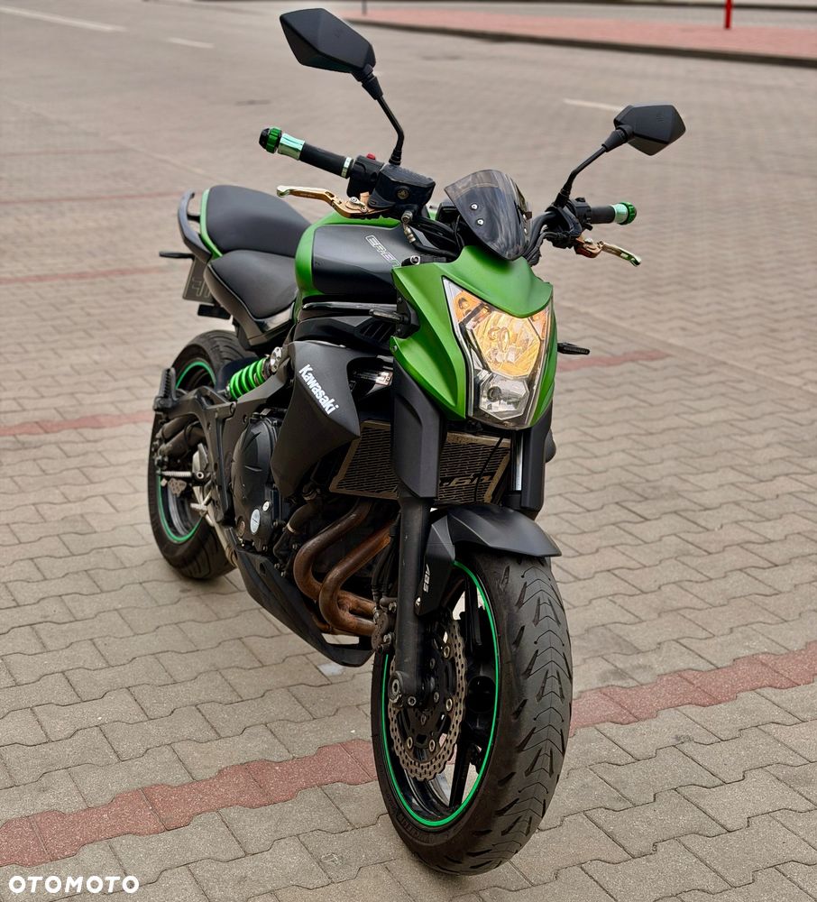 Kawasaki ER - 12