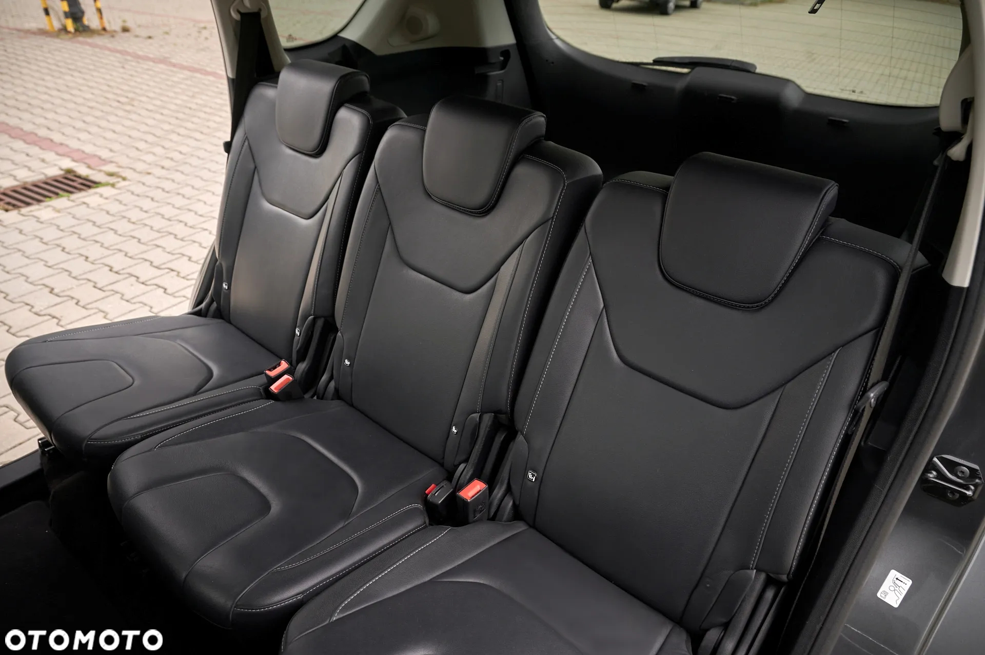 Ford S-Max 2.0 TDCi Titanium PowerShift - 25