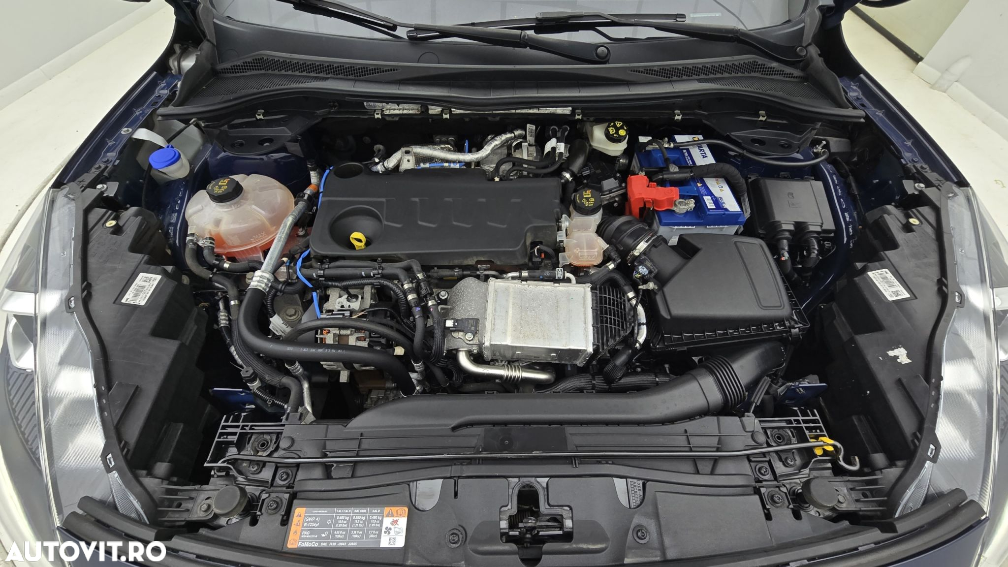 Ford Kuga - 24
