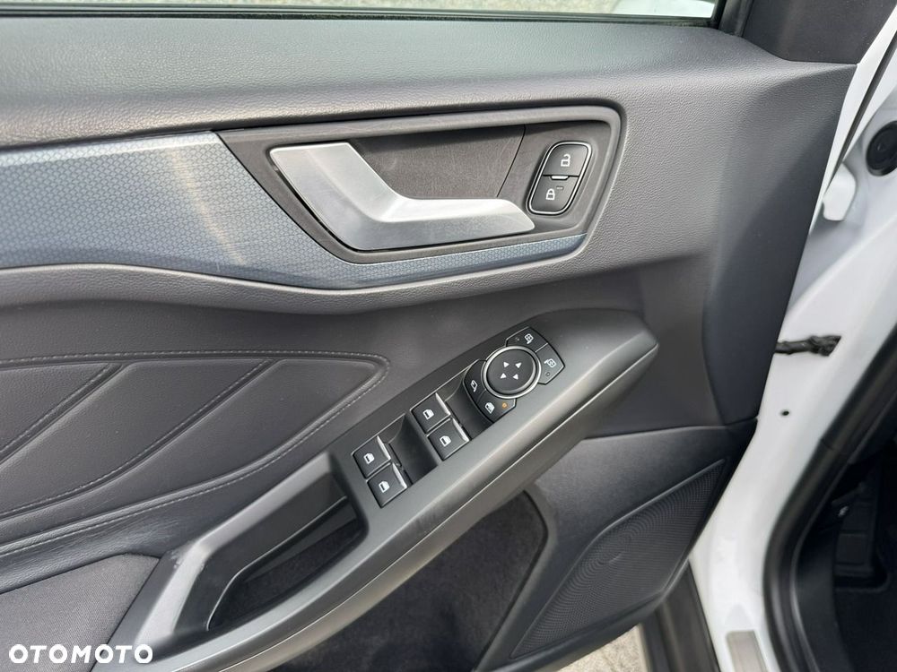 Ford Focus - 27