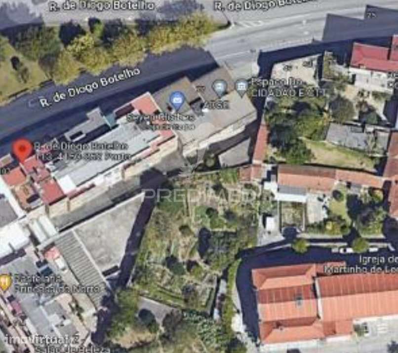 Loja Comercial com 726 m² e Logradouro - Porto - Grande imagem: 3/9