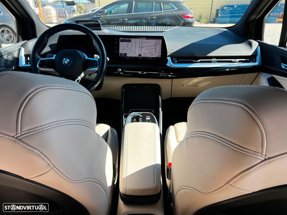 BMW 225xe Active Tourer - 17