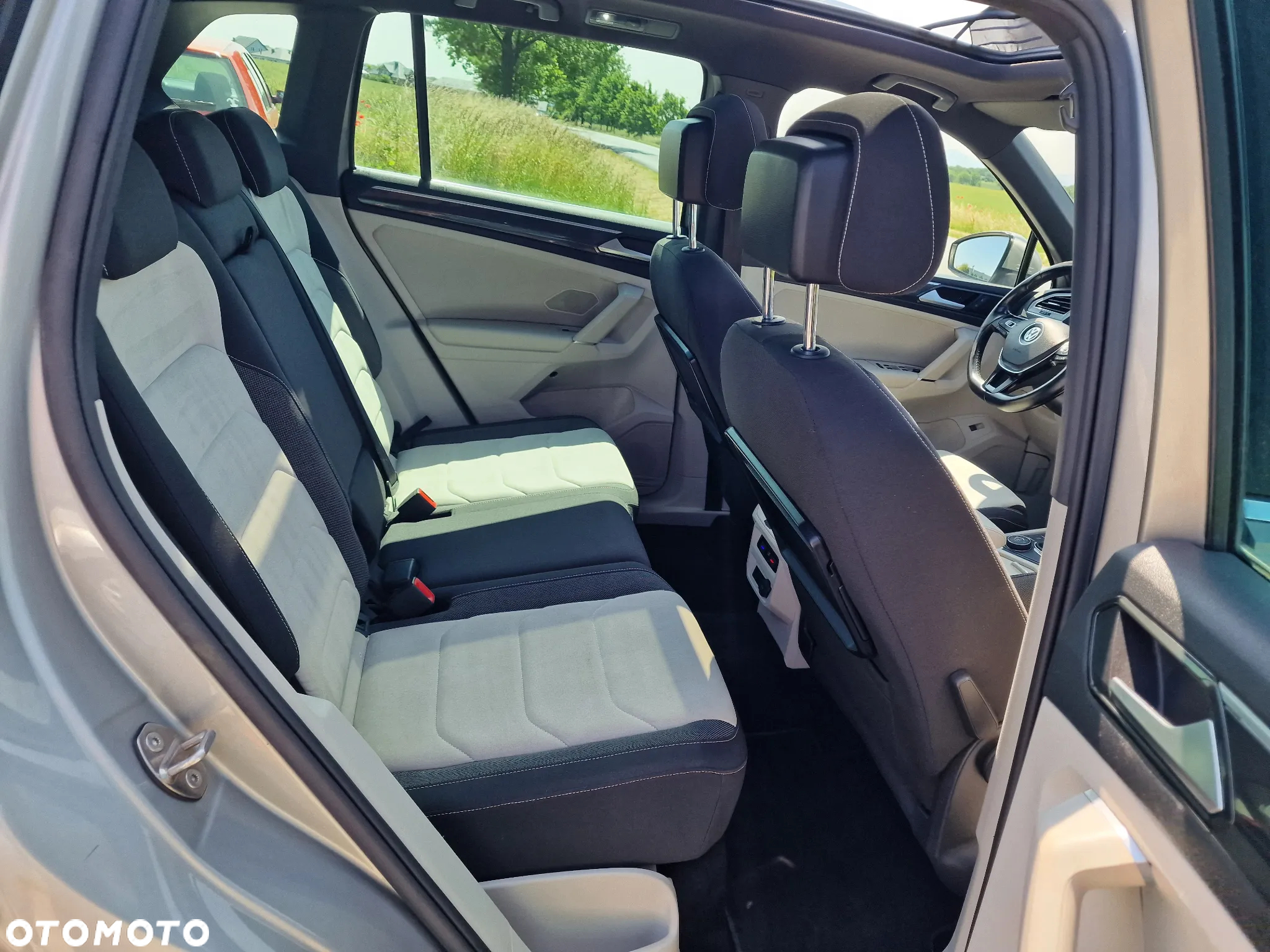 Volkswagen Tiguan 2.0 TDI SCR BlueMotion Technology Exclusive - 35