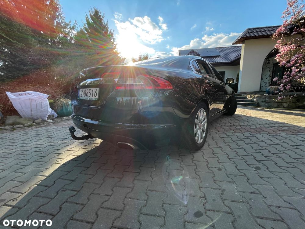 Jaguar XF 2.7 V6 Luxury - 13