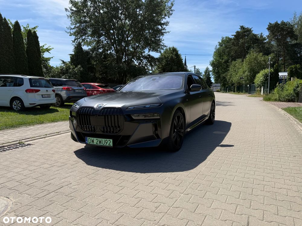 BMW i7 105.7kWh xDrive60 Individual Edition - 7