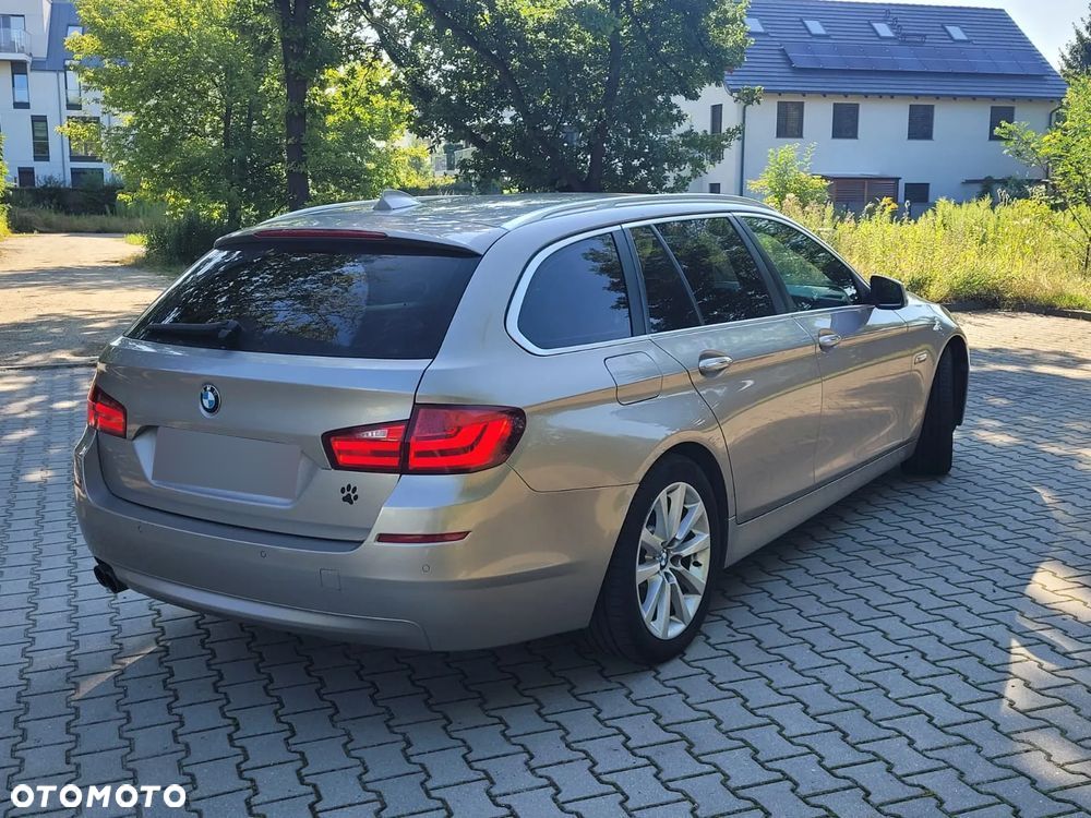 BMW Seria 5 520d Touring - 6