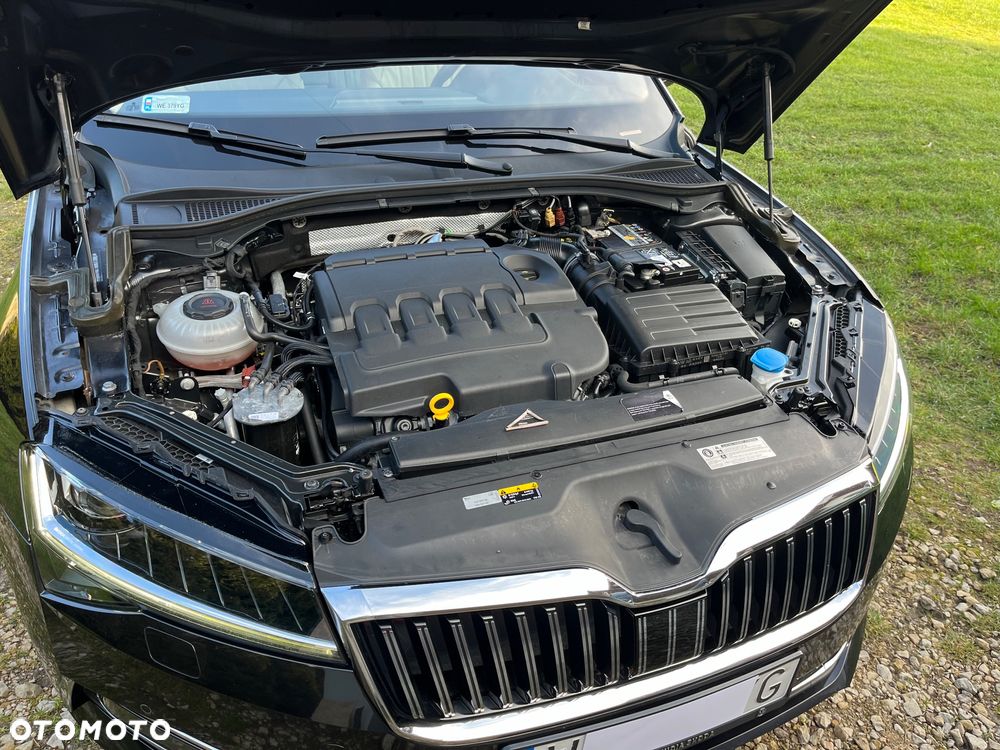 Skoda Superb 2.0 TDI SCR 4x4 L&K DSG - 10