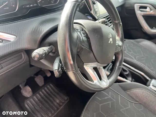 Peugeot 2008 1.5 BlueHDi Active S&S - 13