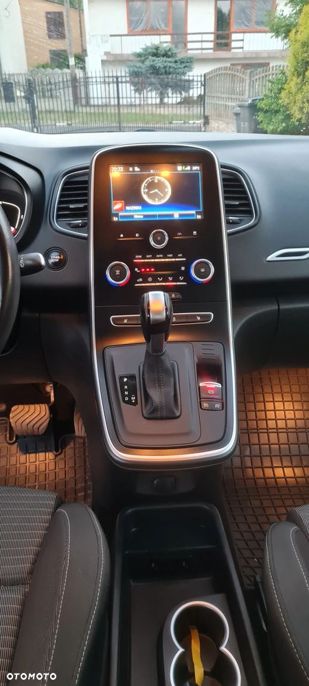 Renault Scenic - 11