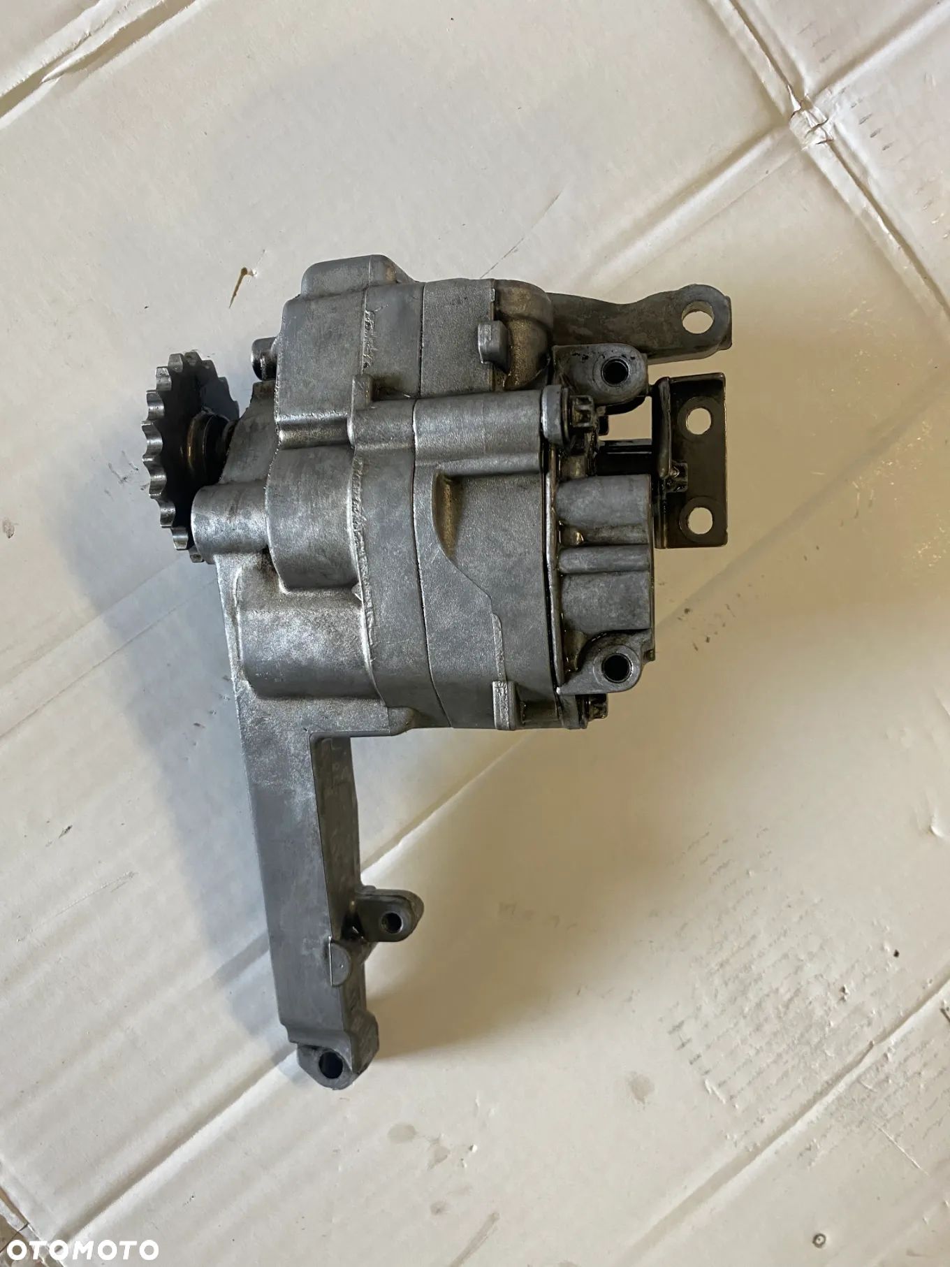 Pompa oleju Jeep Mercedes 3.0 CDI 3.0 CRD 6421810901 - 1