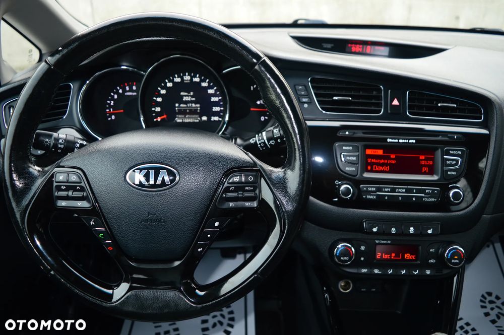 Kia Ceed - 17