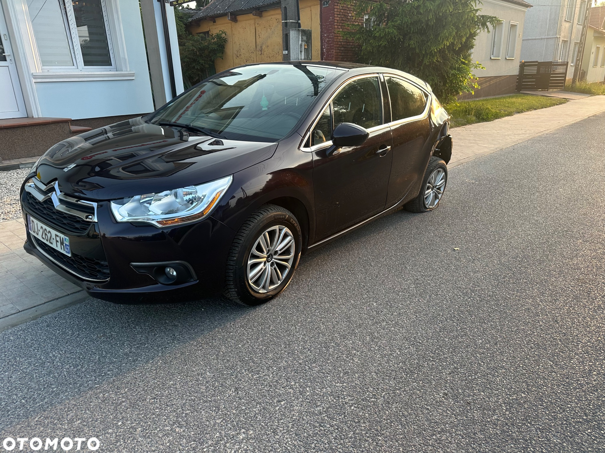 Citroën DS4 e-HDi 115 SoChic - 3