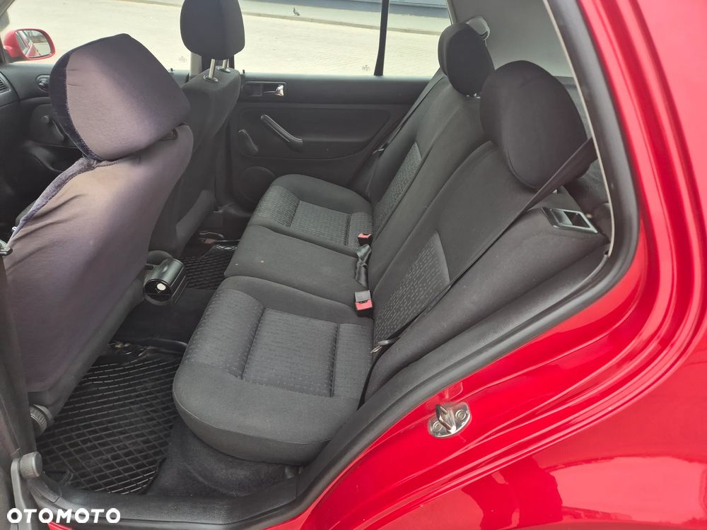 Volkswagen Golf 1.9 TDI Comfortline - 12