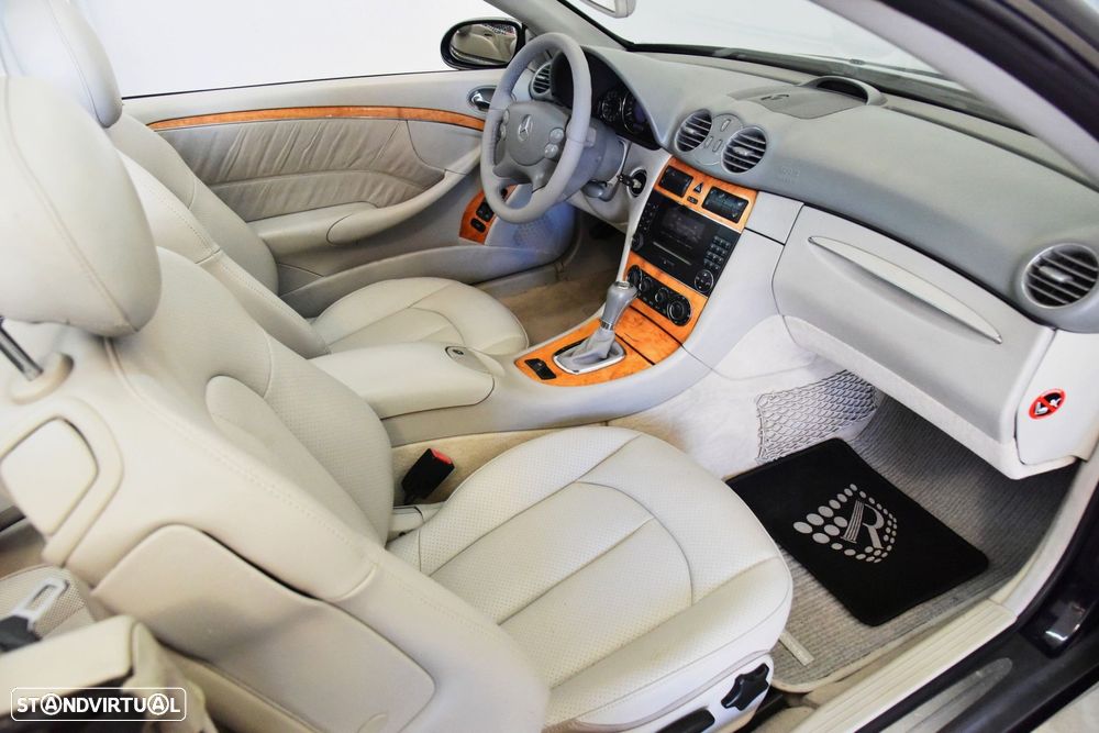 Mercedes-Benz CLK 200 K Elegance Aut. - 31